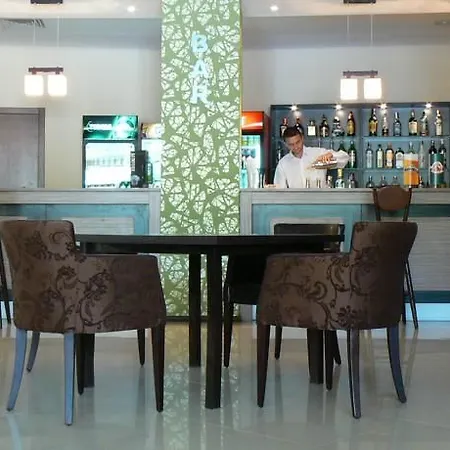 Hotel Central Otel 4*
