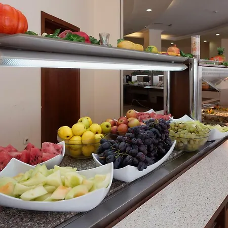 מלון Hotel Central